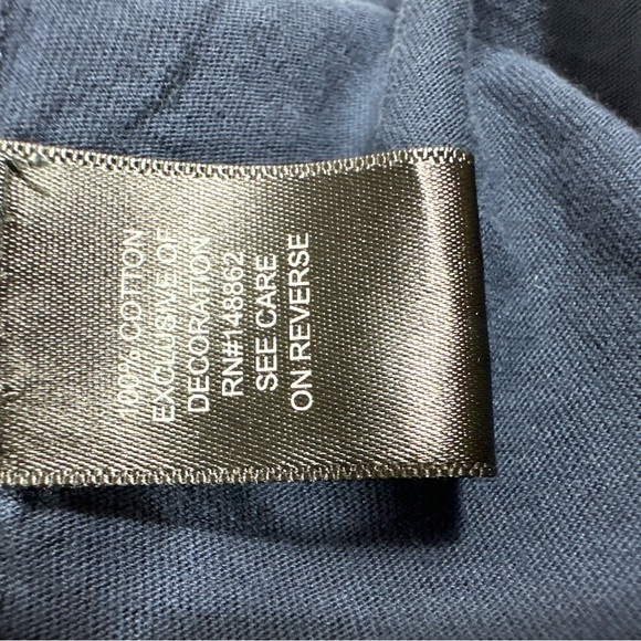 Torrid deconstructed neckline on blue on short sleeve t-shirt size 2-2X/18-20 - Picture 8 of 9